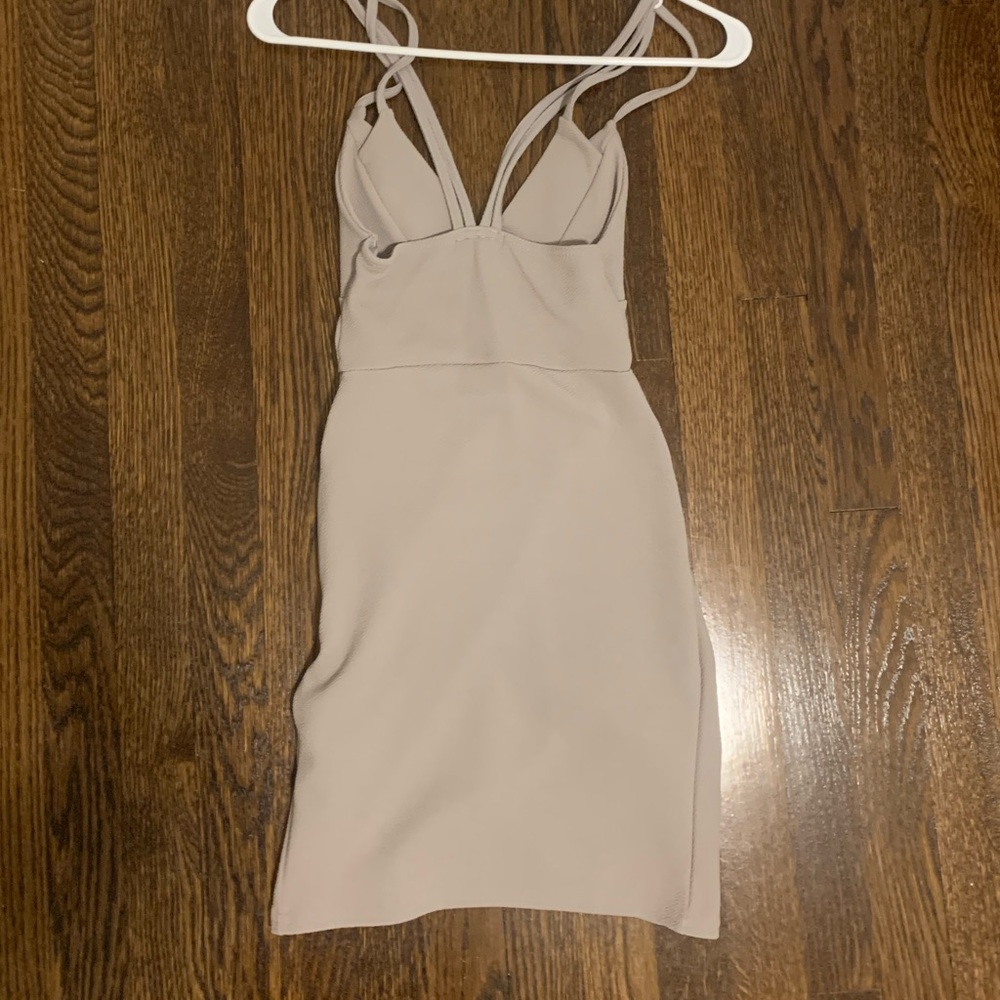 Pretty Little Thing Dress - Picture 3 of 5